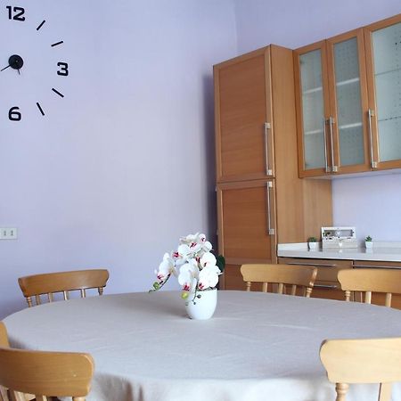Vila L' Oasi Del Cervo - Casa Con Giardino E Posto Auto, Uscita Autostrada A11 Florencie Exteriér fotografie