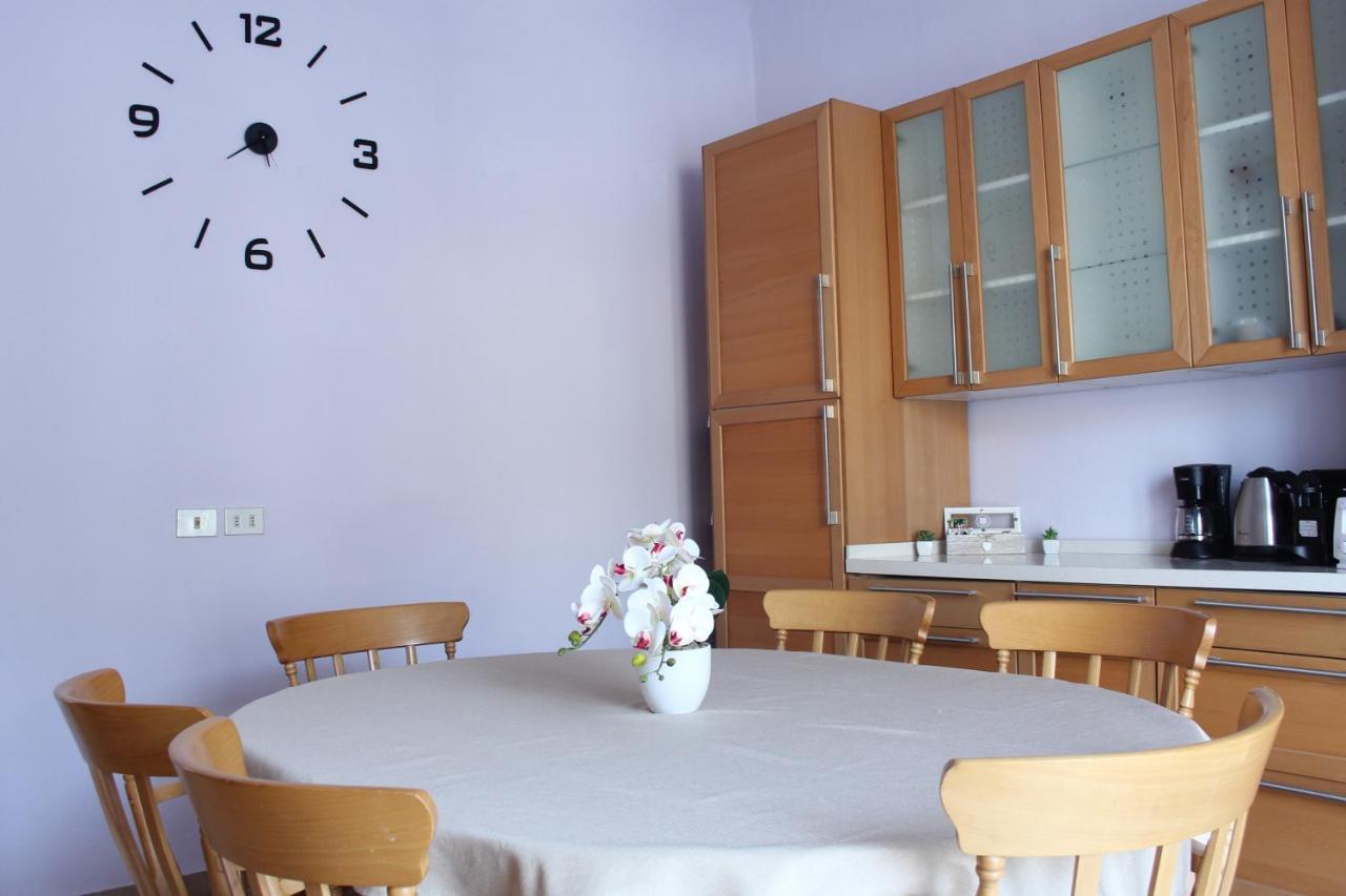Vila L' Oasi Del Cervo - Casa Con Giardino E Posto Auto, Uscita Autostrada A11 Florencie Exteriér fotografie